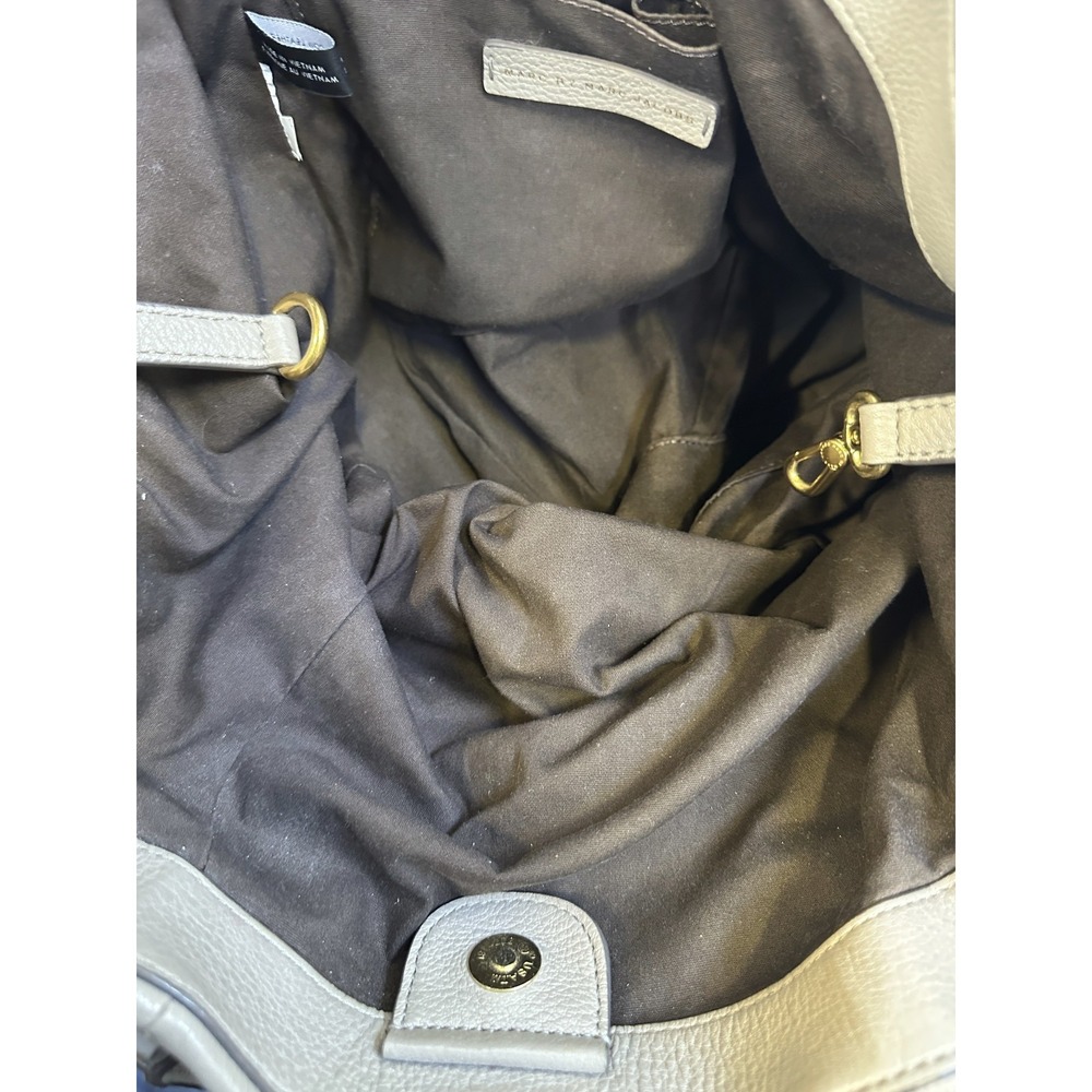 Marc Marc Jacobs Q Fran Tote Taupe Gray Pebbled Leather Shoulder Crossbody Bag - Picture 7 of 16